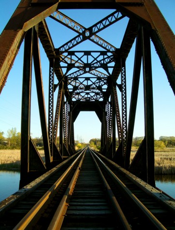 Muskegon River RR bridge 2, May 6, 2006